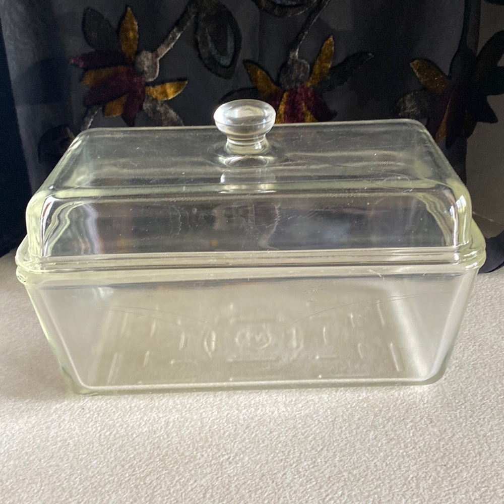 Vintage 1950’s Westinghouse clear glass loaf dish with matching lid